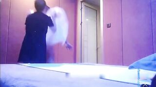 足疗店小粉灯偷拍正规足浴店极品女技师