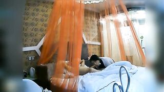 约魔鬼身材高挑性感美女在情趣宾馆不停爱抚做爱